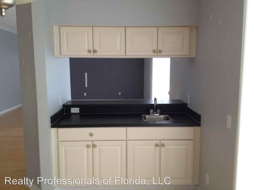 5226 Cape Hatteras Dr - Photo 3 of 22