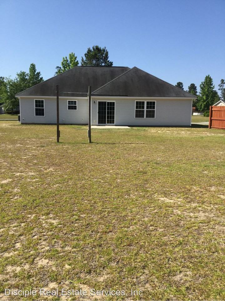 5 Thomas Ct - Photo 3 of 17