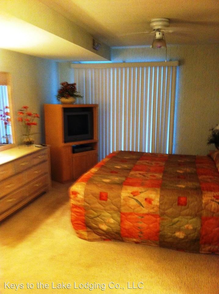 428 Ventura Dr - Photo 2 of 10