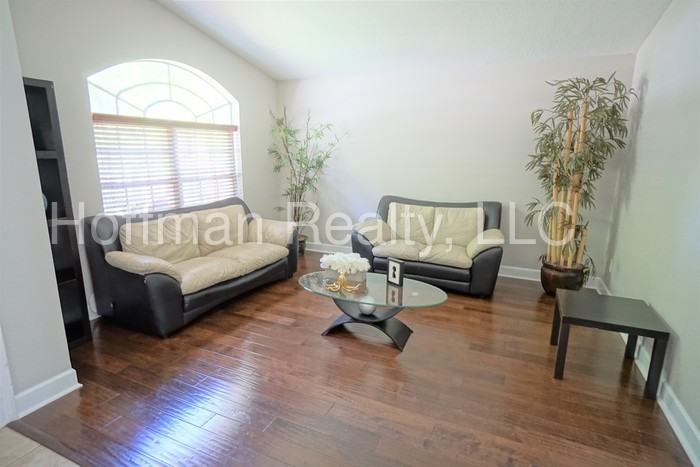 15004 Arbor Hollow Dr - Photo 3 of 20