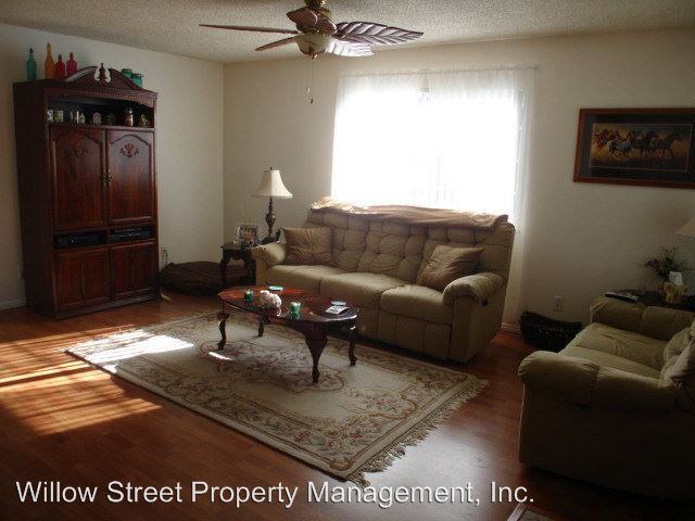 33146 Tetterington St - Photo 3 of 5