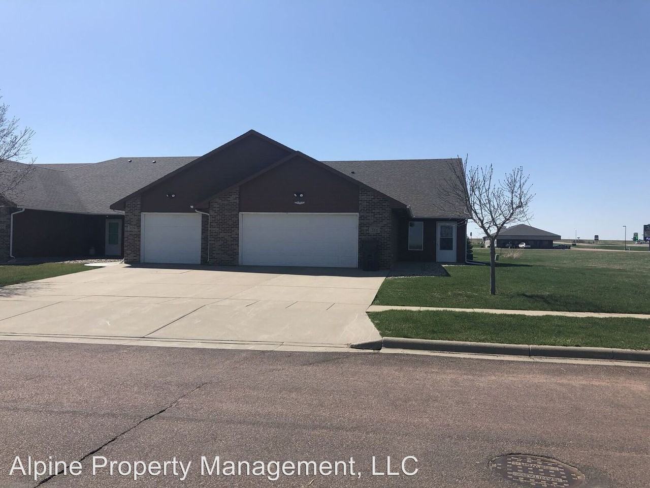 311 Opal St - Photo 2 of 28