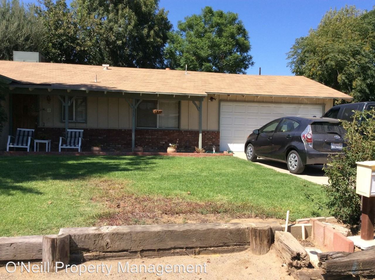 955 Winners Cir - Photo 2 of 4