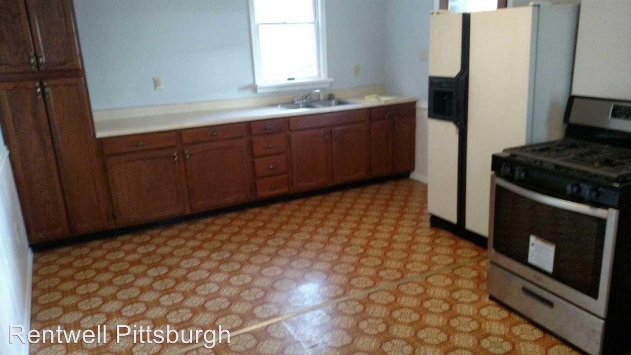 410 W 8th Ave - Photo 3 of 10