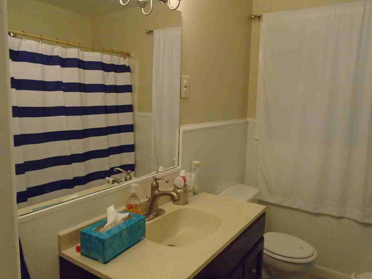 1371 Fairfield Ave - Photo 3 of 25