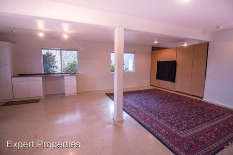 845 Wells Fargo Loop - Photo 3 of 33