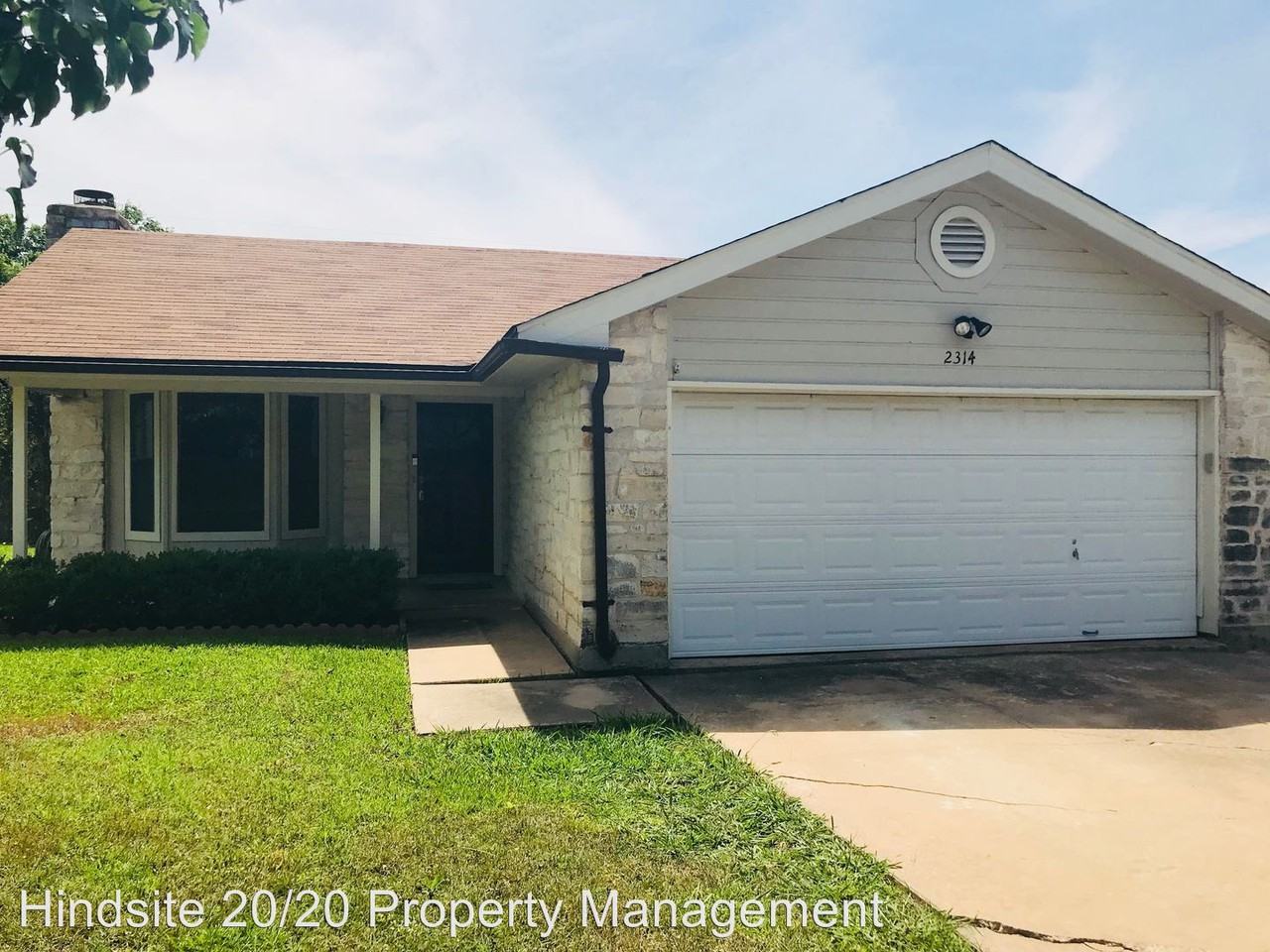 2314 Lasso Dr - Photo 2 of 22