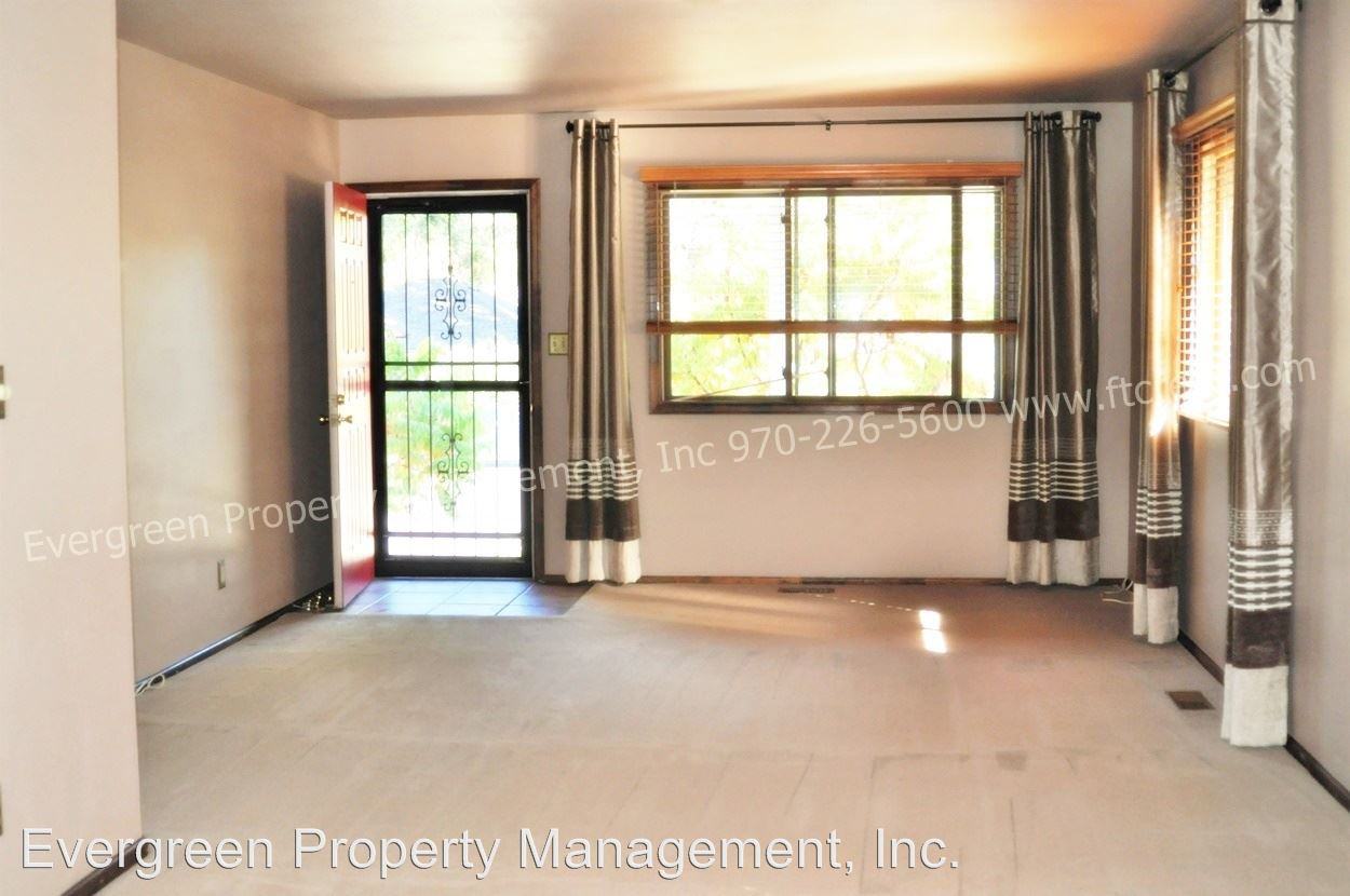 215 N Whitcomb St - Photo 2 of 27