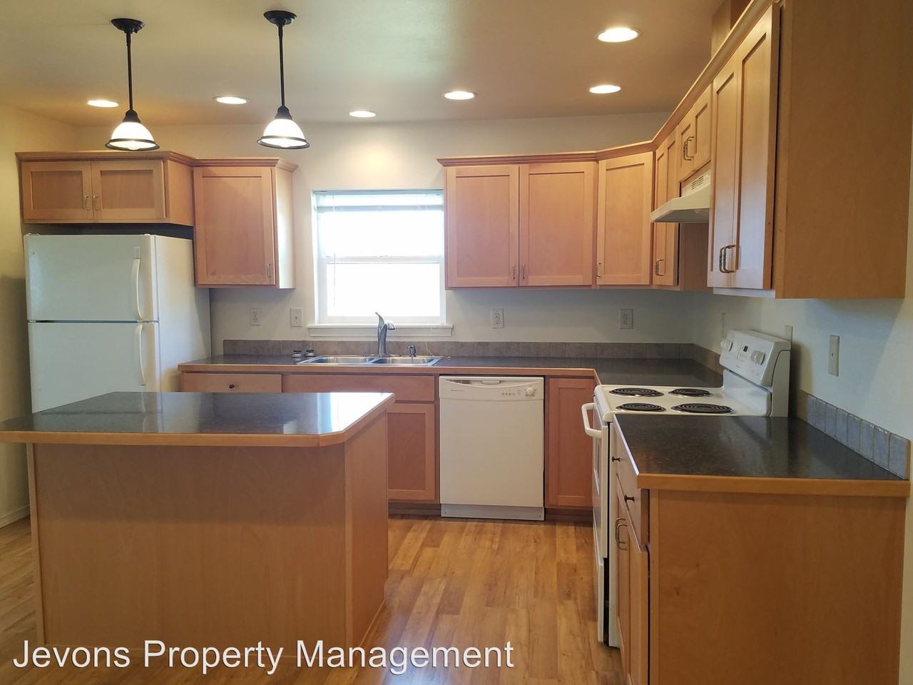 131 McPhee Rd - Photo 2 of 23