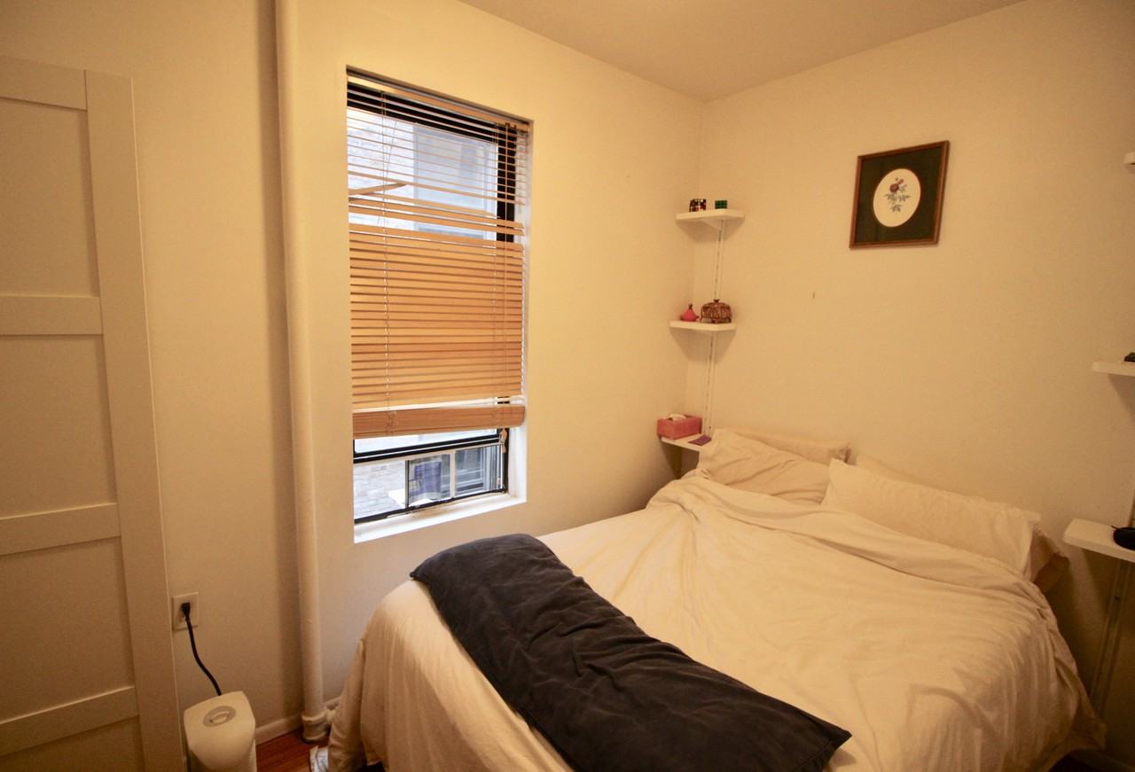 210 Thompson St #4EN - Photo 3 of 3