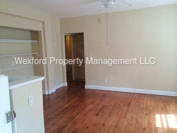 1435 N St SE #207 - Photo 2 of 8