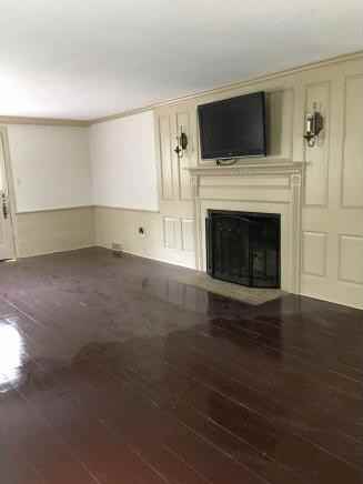 45 Blackstone Ave - Photo 2 of 3