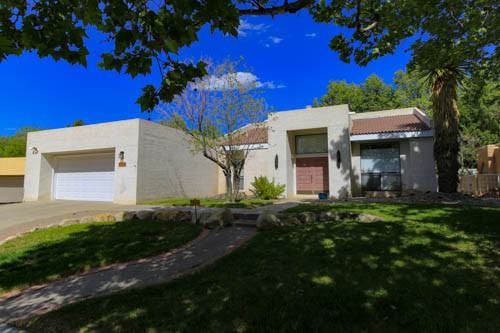 5728 Teakwood Trail NE - Photo 2 of 24