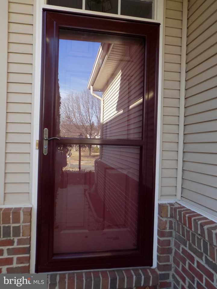 6918 Walnut Hill Dr - Photo 2 of 30