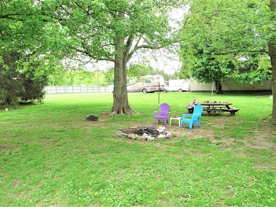 1 W Newport Rd - Photo 2 of 3
