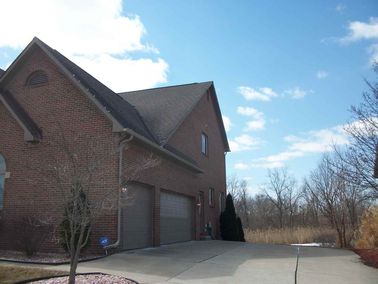25312 Pleasant Creek Dr - Photo 2 of 33