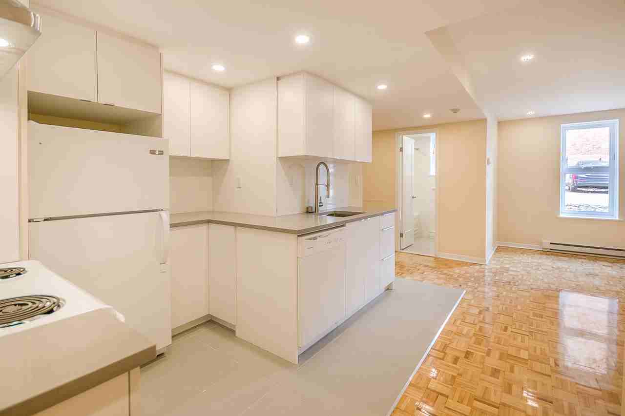 2235 Avenue Prud'homme, Montréal, QC H4A 3H3 2 Bedroom Apartment for