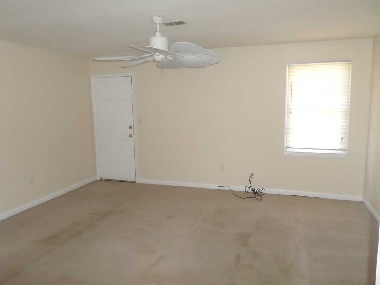 4539 Greystone Ct - Photo 3 of 4