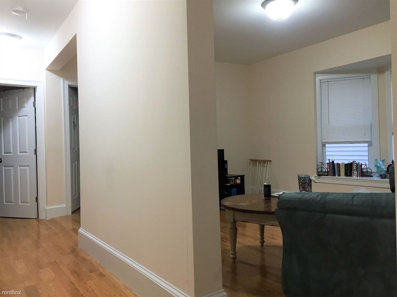 24 Willard Ave - Photo 3 of 14