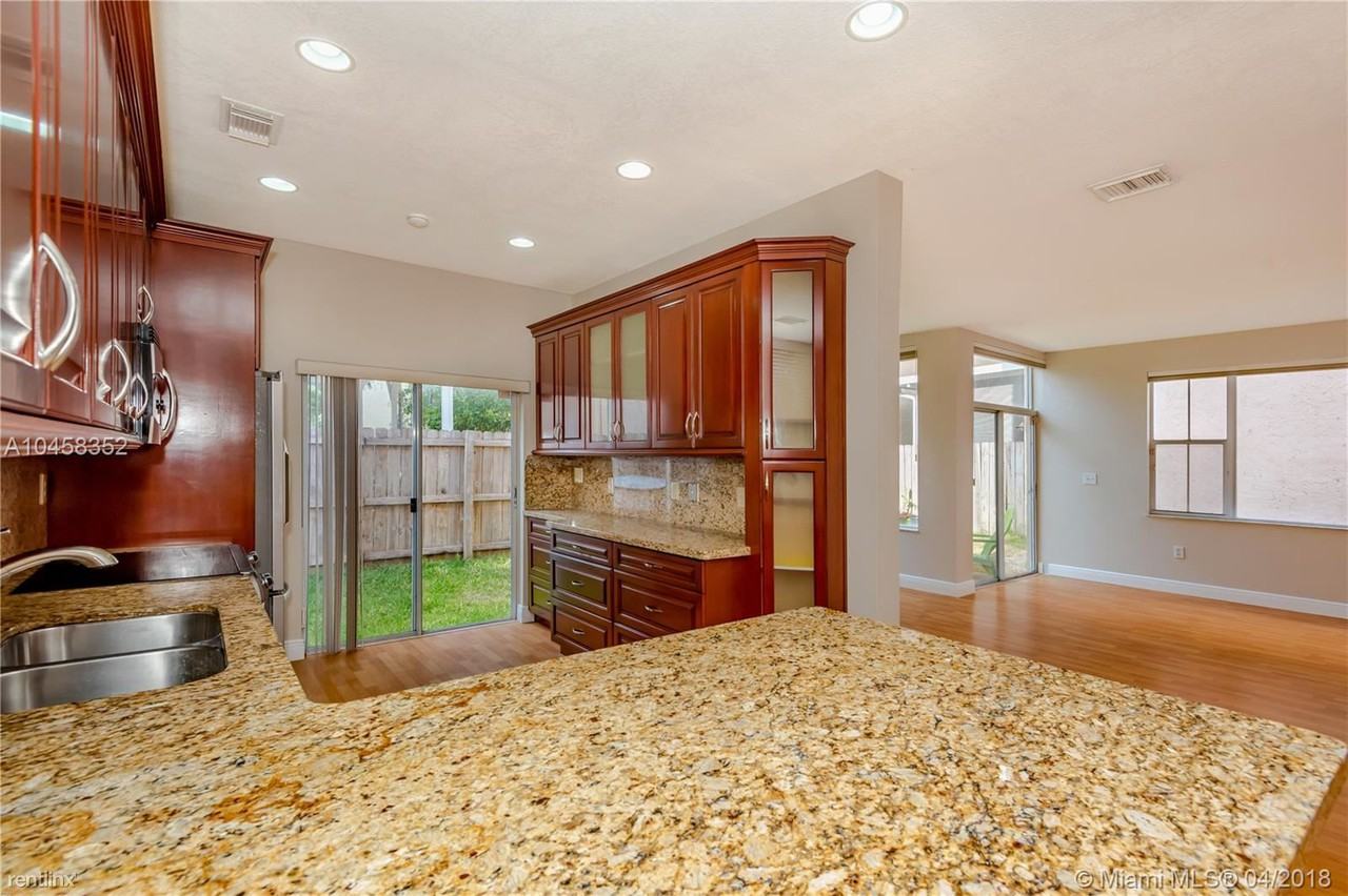 3780 Piedmont St #1 - Photo 3 of 32