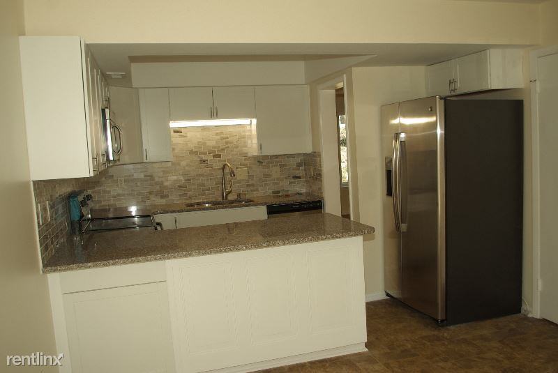 8328 Cricket Lake Dr - Photo 2 of 13