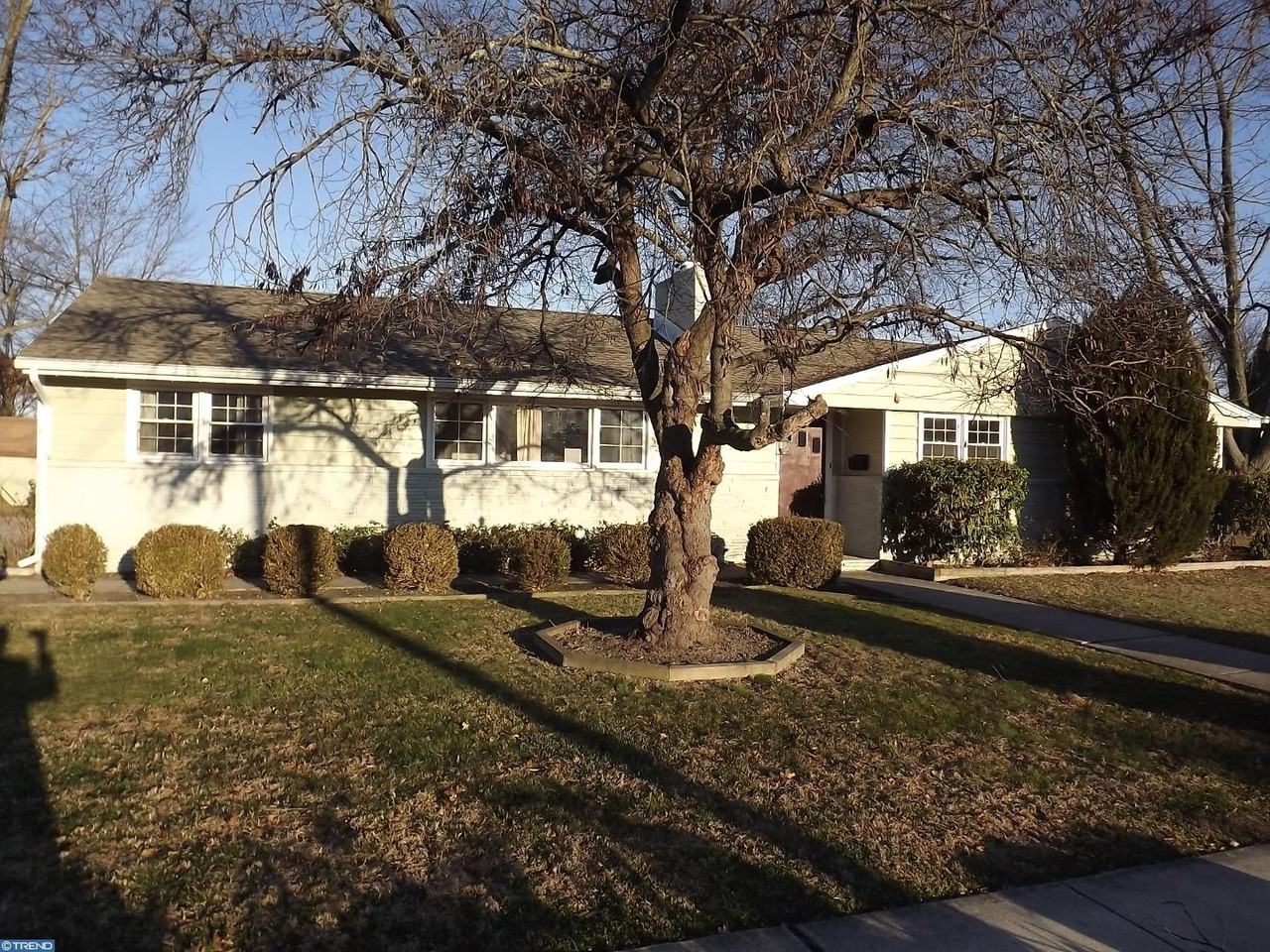 250 Borton Dr - Photo 2 of 23