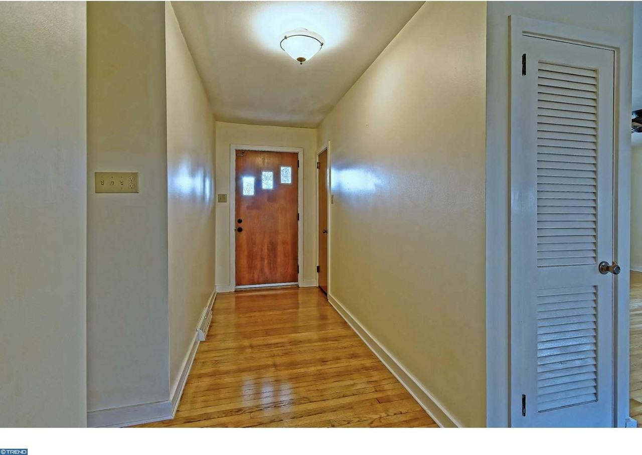 250 Borton Dr - Photo 3 of 23