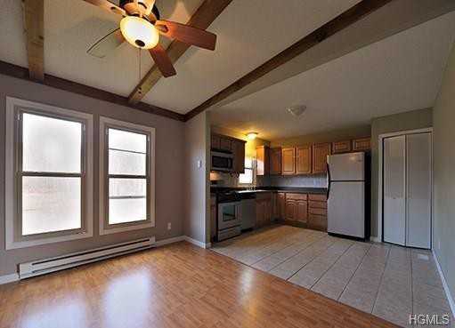 897 Burlingham Rd - Photo 3 of 26