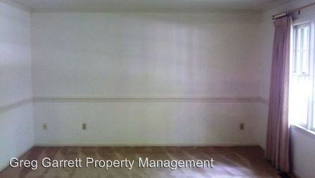 210 Dominion Dr - Photo 2 of 9