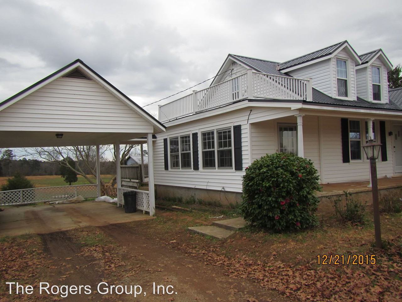 2176 Leonard Rd - Photo 2 of 19