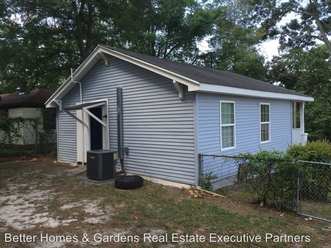 538 Boy Scout Rd - Photo 3 of 13