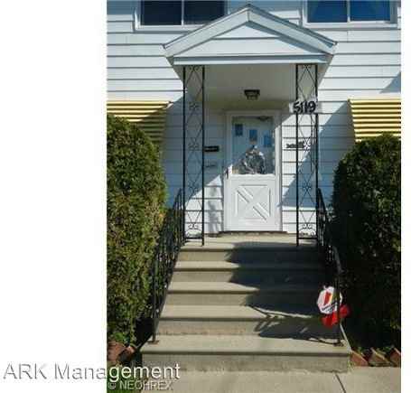 5119 Oakmont Dr - Photo 2 of 13