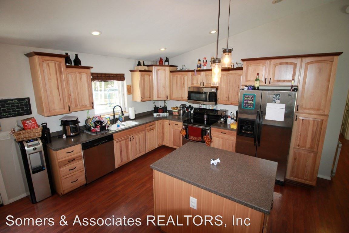 1825 Osborn Ct - Photo 2 of 17