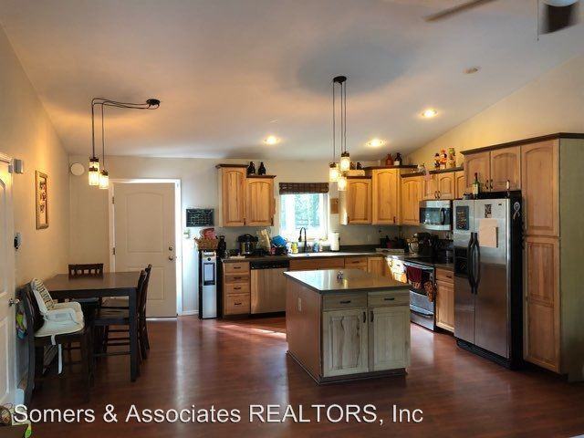 1825 Osborn Ct - Photo 3 of 17