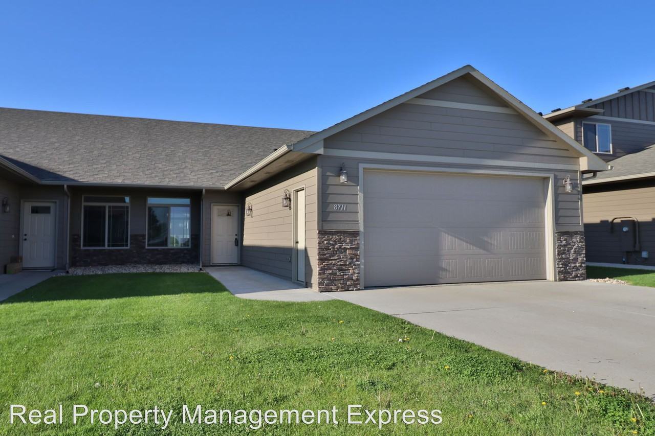 8701 W Annabelle St. - Photo 3 of 50