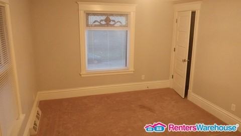 2539 NE 2nd St - Photo 3 of 14