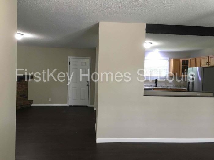 3 Oak Point Ct - Photo 2 of 21