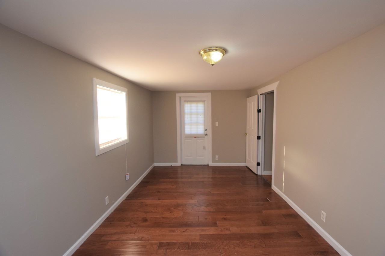 1352 Georgia Rd - Photo 2 of 10