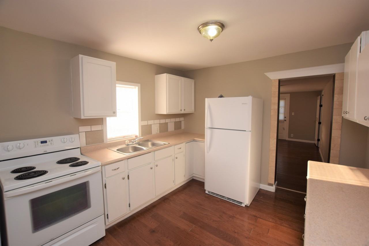 1352 Georgia Rd - Photo 3 of 10