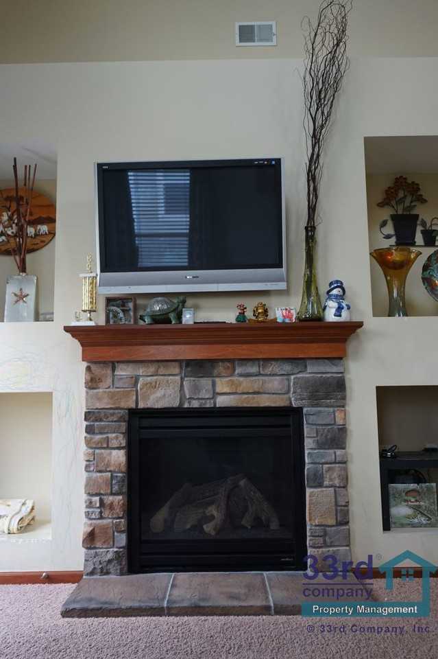 9500 Declaration Dr - Photo 3 of 21