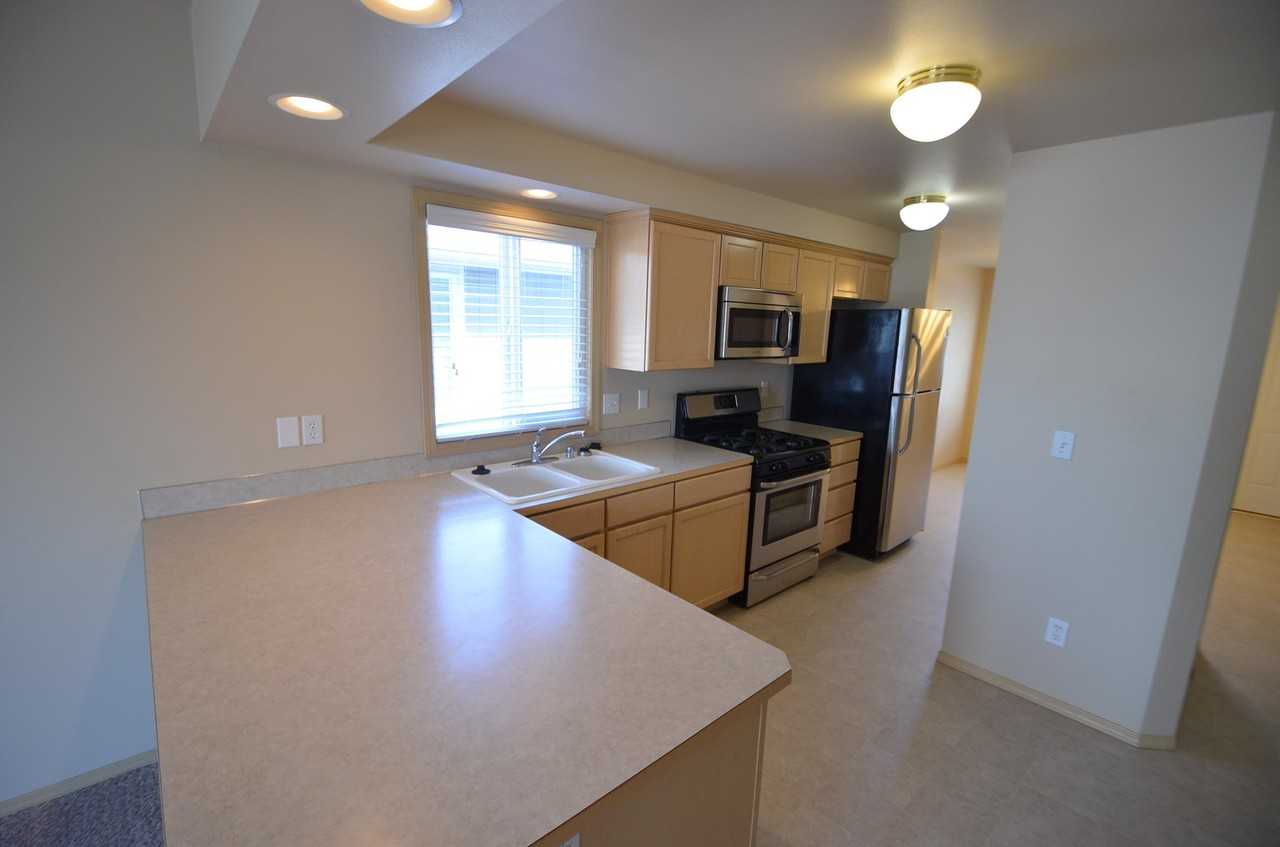 4407 148th St NE - Photo 2 of 11