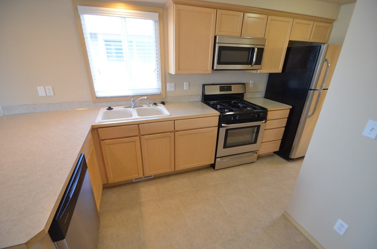 4407 148th St NE - Photo 3 of 11