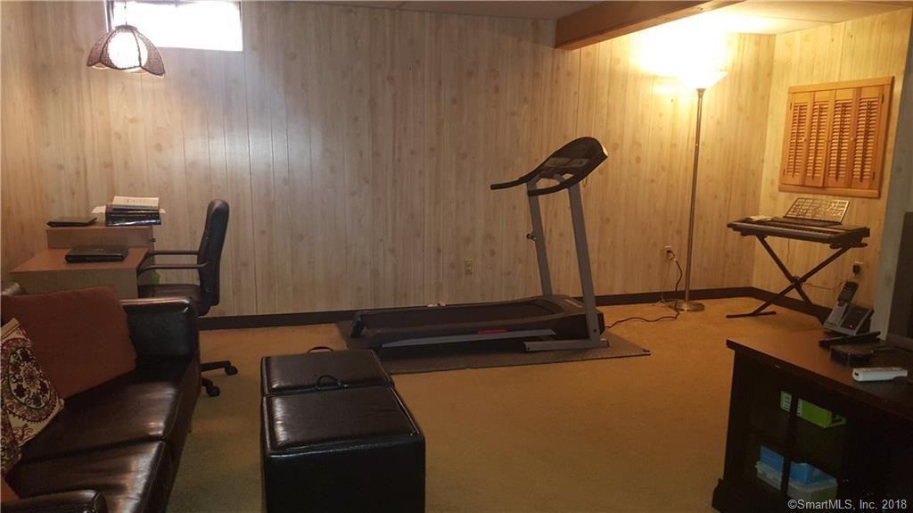 23 Stevens Pl - Photo 2 of 12