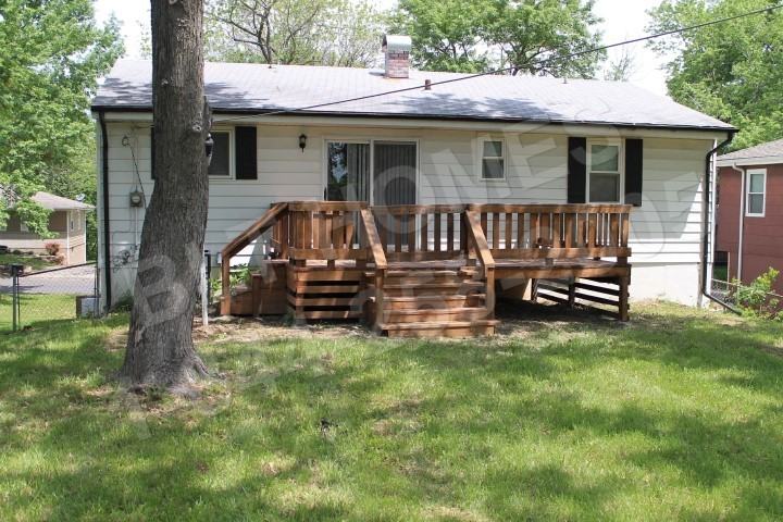 5405 NE 59th Terrace - Photo 2 of 11