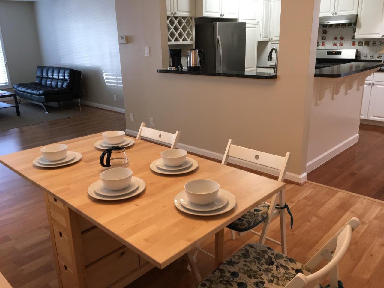 1047 Gilman Dr - Photo 3 of 9