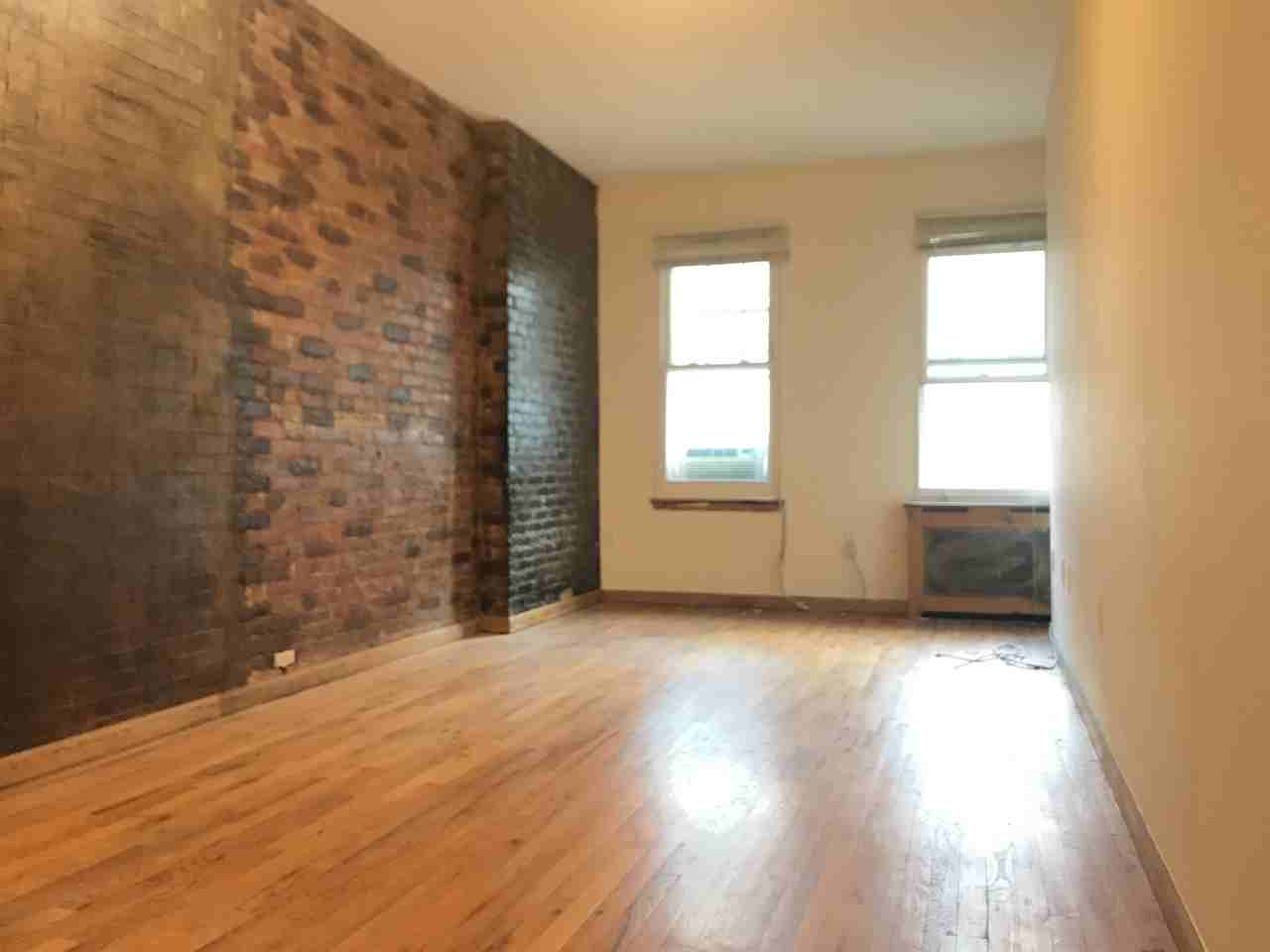 W 72nd St & Broadway #2A