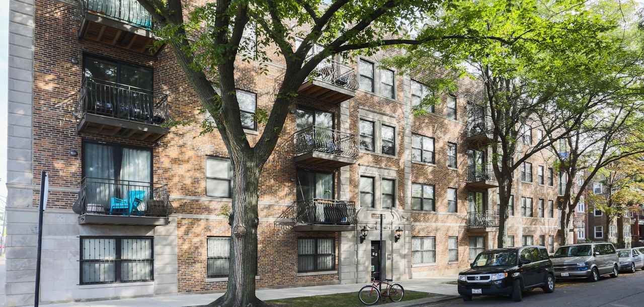 4759 North Maplewood Avenue - Photo 2 of 9