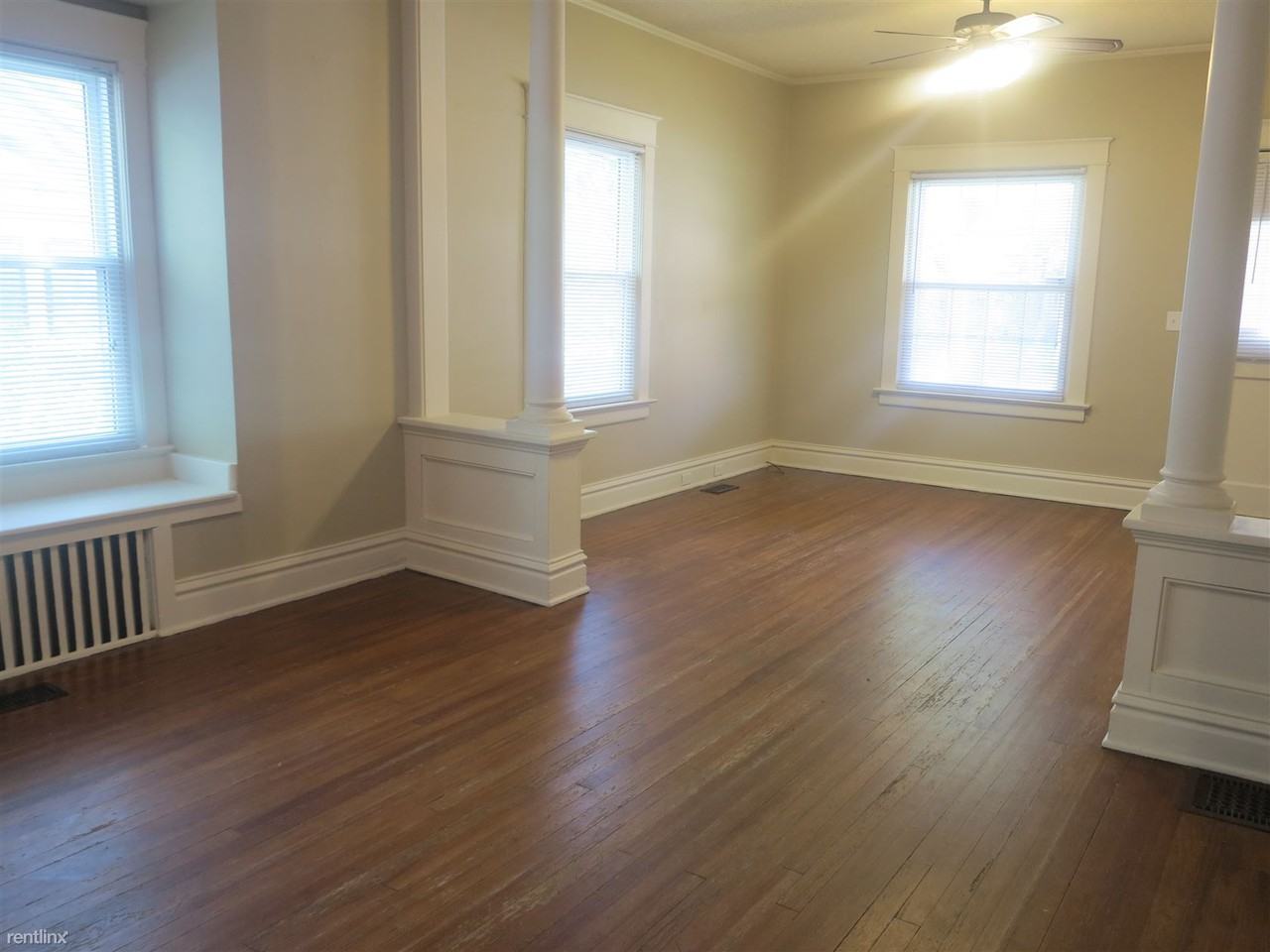 1813 S Northern Blvd - Photo 3 of 15