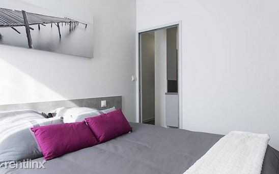 1317 15th St #4 - Photo 3 of 16