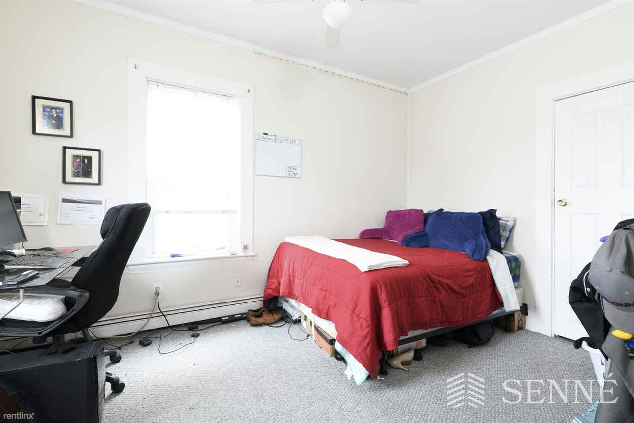 210 Somerville Ave - Photo 2 of 6